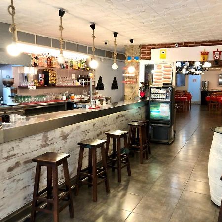 Hostal Univers Calella Kültér fotó