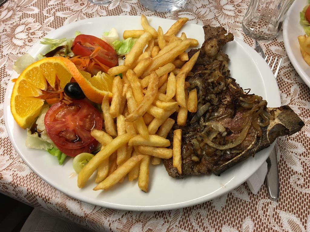 Hostal Univers Calella Kültér fotó
