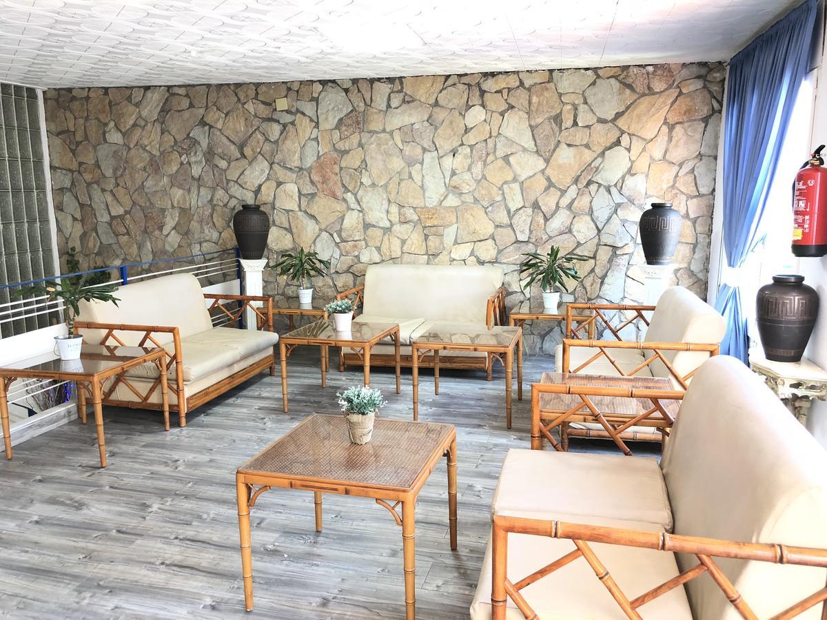 Hostal Univers Calella Kültér fotó