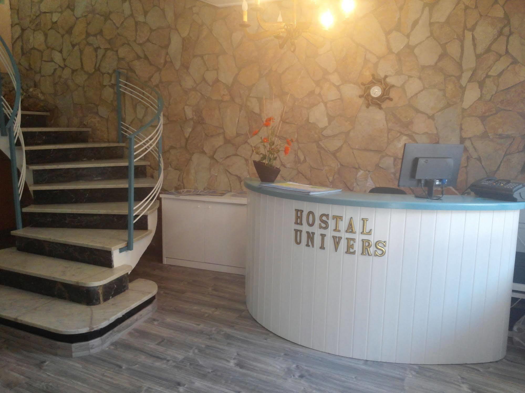 Hostal Univers Calella Kültér fotó